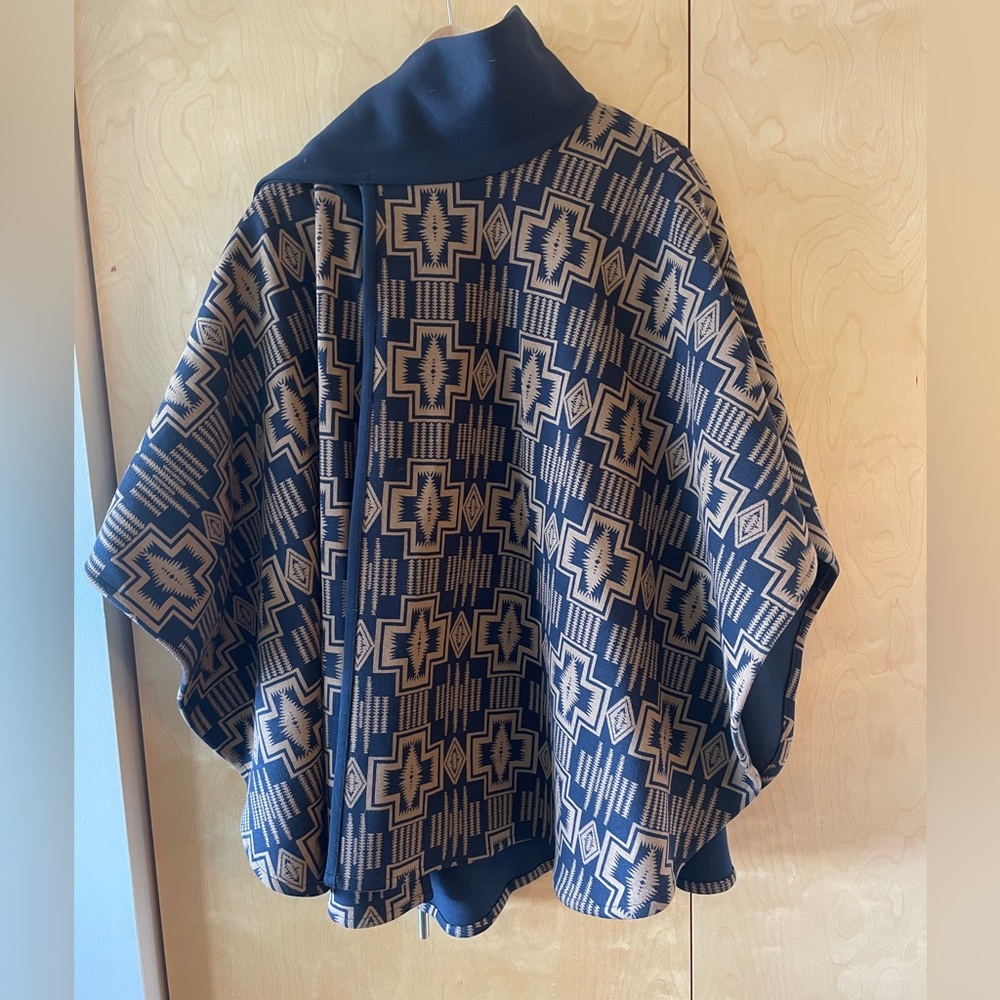 NEW cloak Pendleton poncho